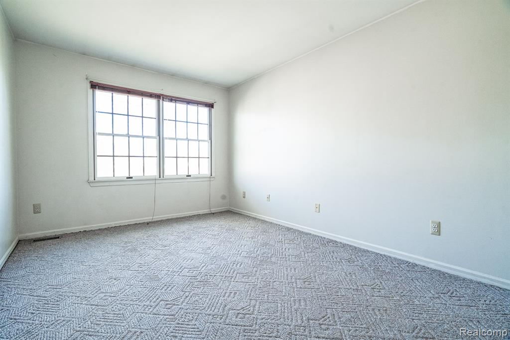 45293 HORSESHOE Circle, Canton, MI 48187 — Photo 34