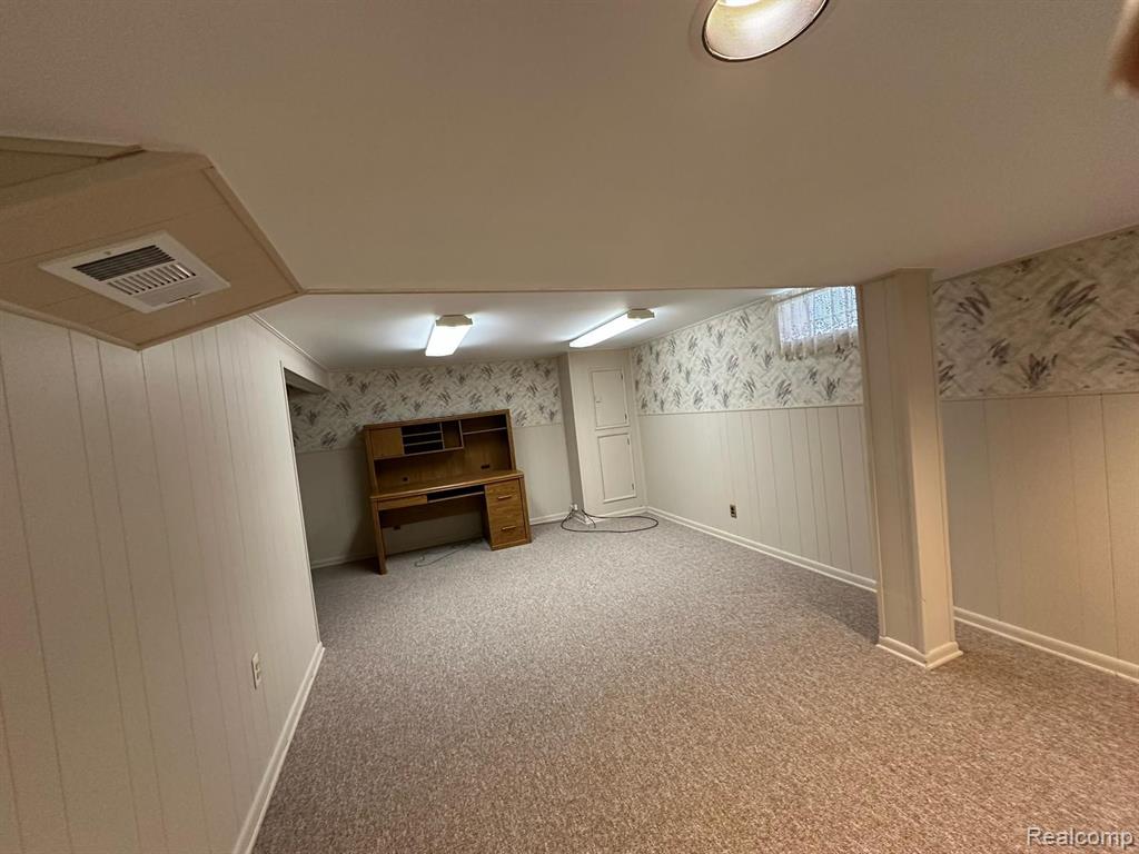 431 N DENWOOD Street, Dearborn, MI 48128 — Photo 13
