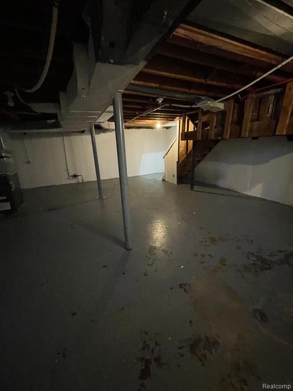 9375 PENROD Street, Detroit, MI 48228 — Photo 11