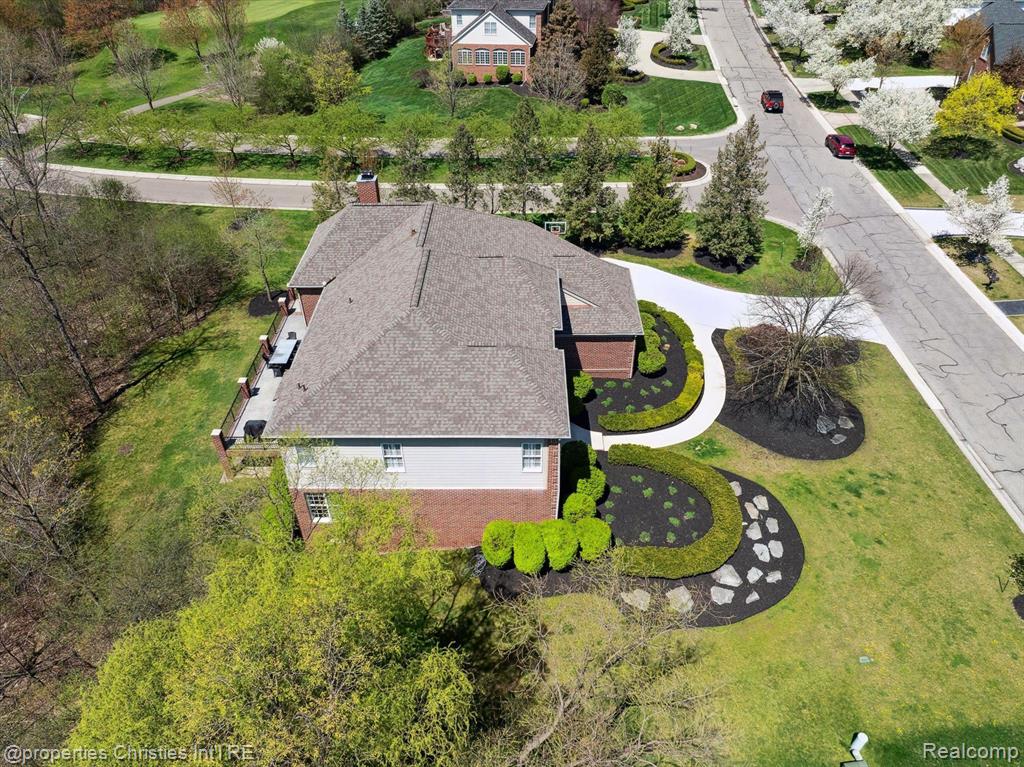 45933 TOURNAMENT Drive, Northville, MI 48168 — Photo 78