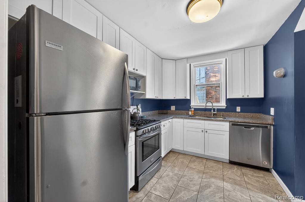 5762 Oldtown Street, Detroit, MI 48224 — Photo 13