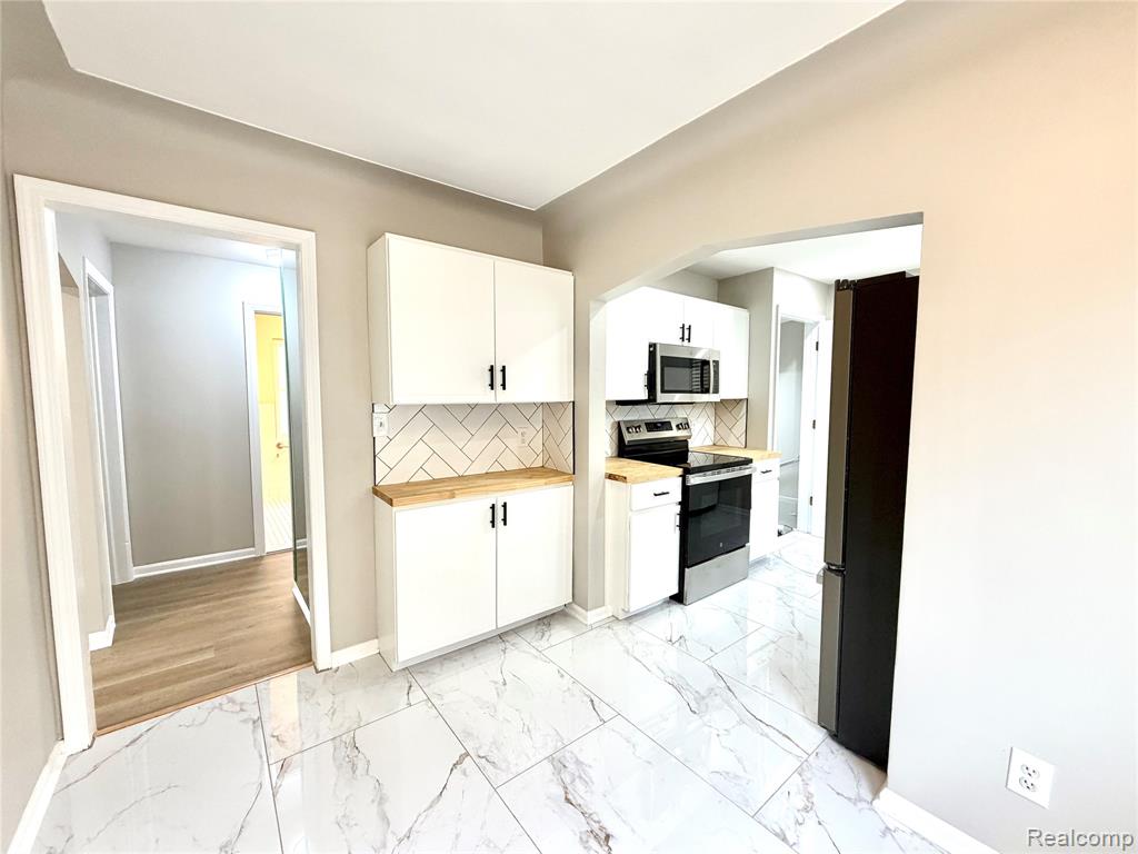 18235 Tracey Street, Detroit, MI 48235 — Photo 26