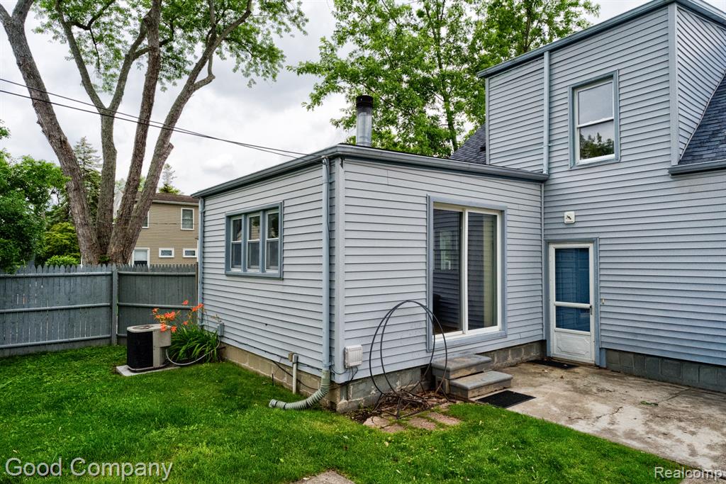 1355 Harvard Road, Berkley, MI 48072 — Photo 39