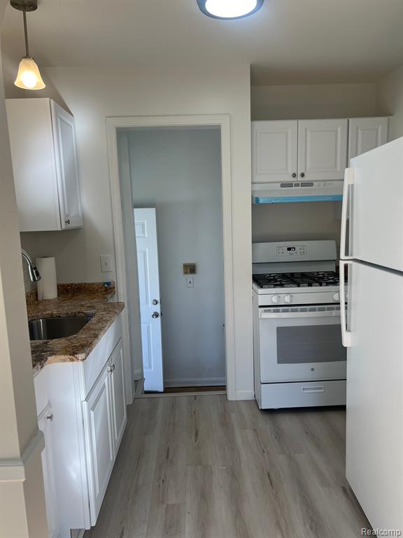 541 BUCKINGHAM Avenue, Flint, MI 48507 — Photo 14