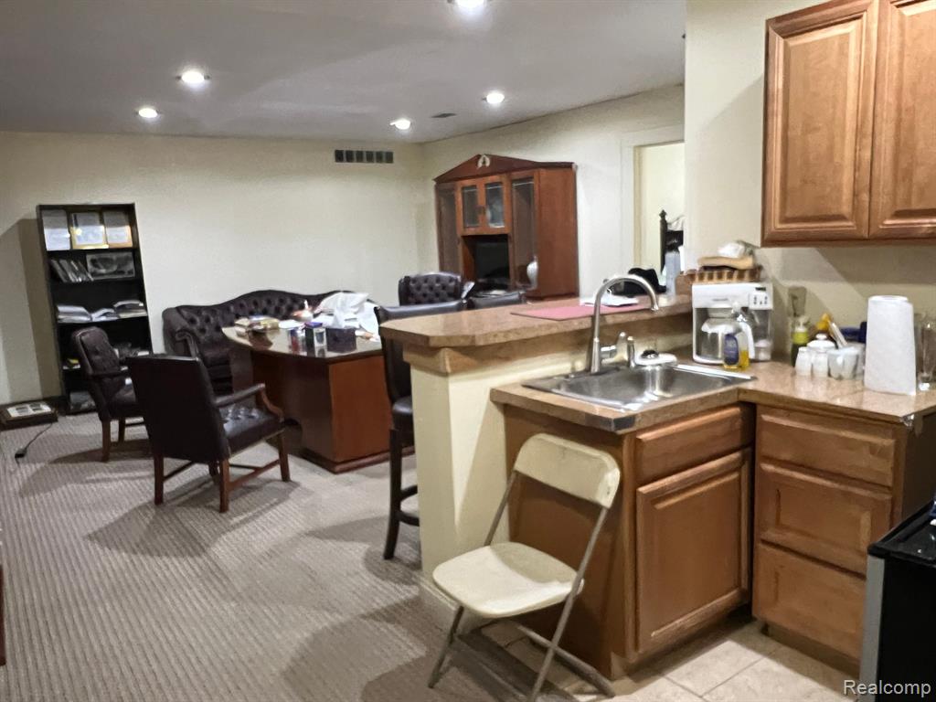 15144 PLYMOUTH Road, Detroit, MI 48227 — Photo 11