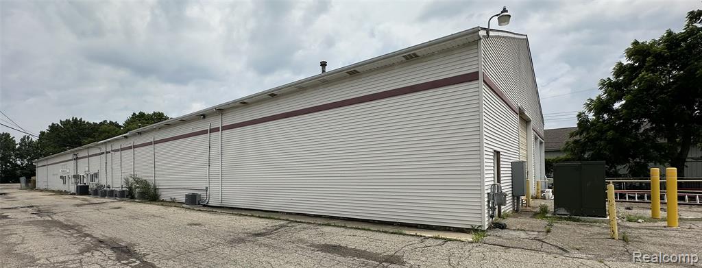 4600 N Grand River Avenue, Lansing, MI 48906 — Photo 2