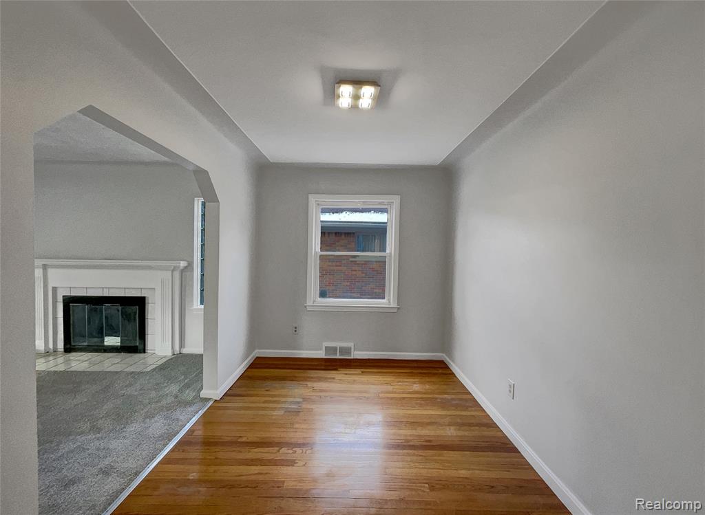 8212 Virgil Street, Dearborn Heights, MI 48127 — Photo 9