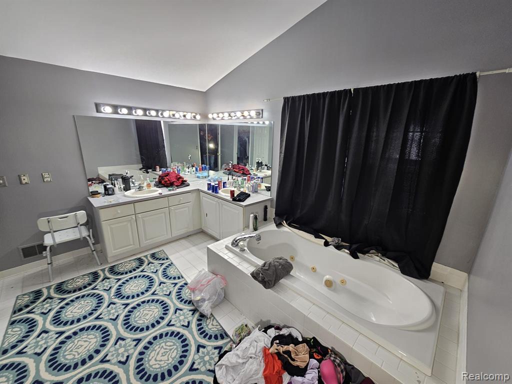 6024 RAVINE, Clarkston, MI 48348 — Photo 15