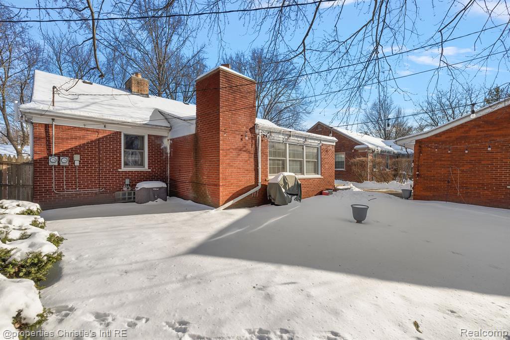 459 BOURNEMOUTH Circle, Grosse Pointe Farms, MI 48236 — Photo 39