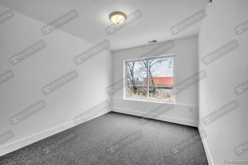 4504 Oakwood Boulevard, Melvindale, MI — Photo 12