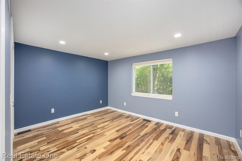 4666 County Line Road, Lenox, MI 48048 — Photo 11