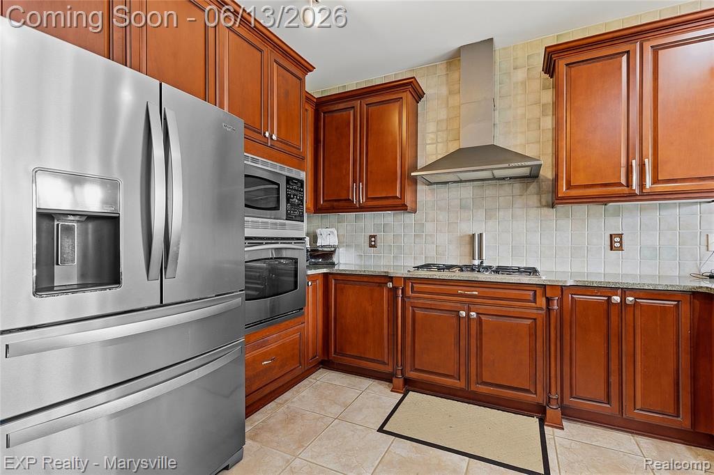 53146 Michael Drive, New Baltimore, MI 48047 — Photo 11