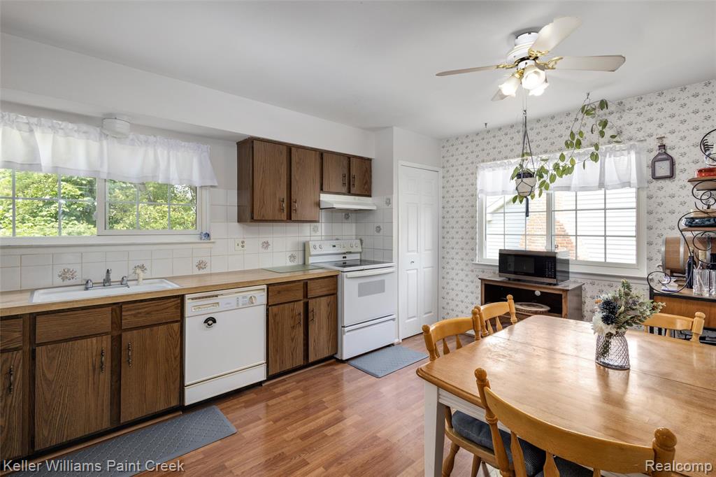 5778 NEW MEADOW Drive, Ypsilanti, MI 48197 — Photo 15