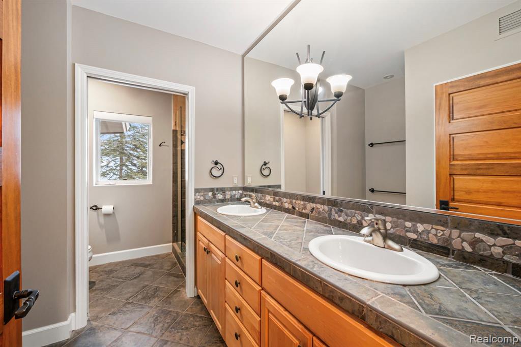 7405 Locklin, West Bloomfield, MI 48324 — Photo 34
