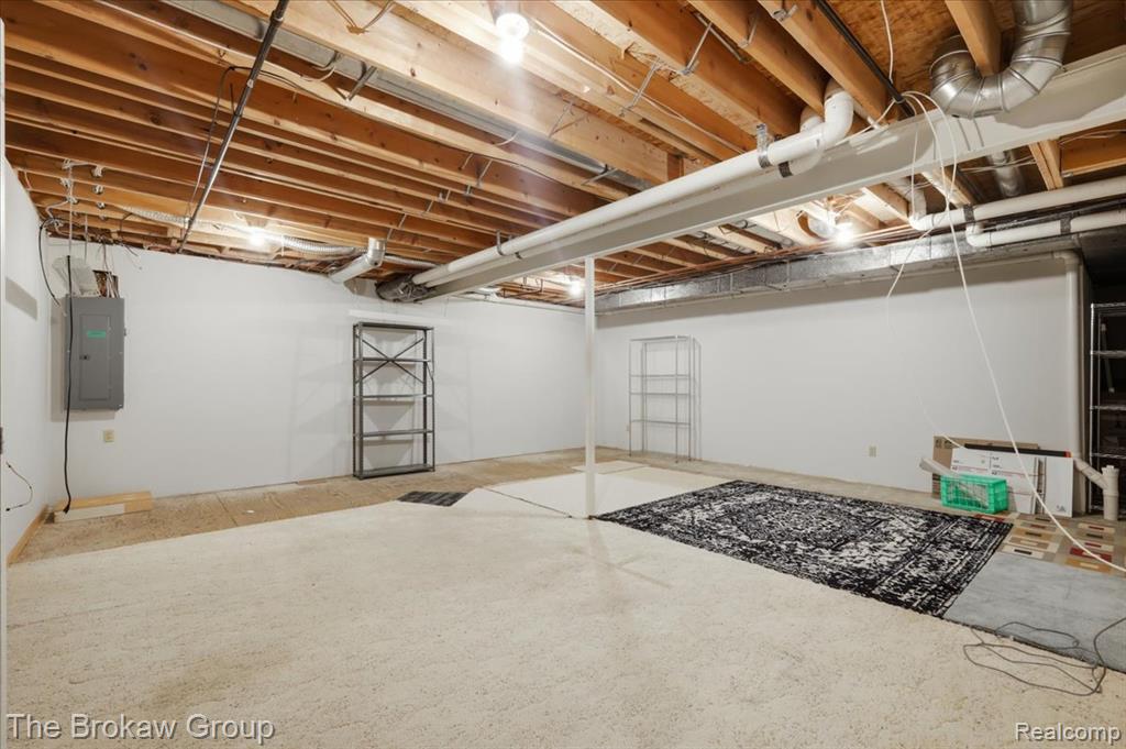 10261 Coachman Court, Davison, MI 48423 — Photo 48