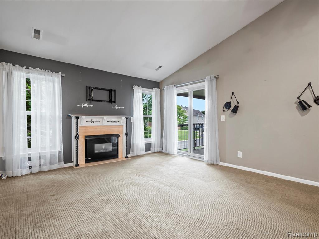 56404 CHESAPEAKE Trail, Shelby Twp, MI 48316 — Photo 13