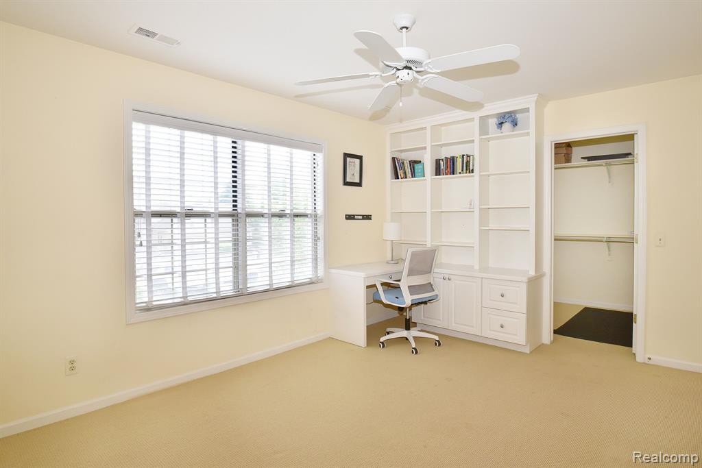 490 NEWBURNE POINTE, Bloomfield Hills, MI 48304 — Photo 18