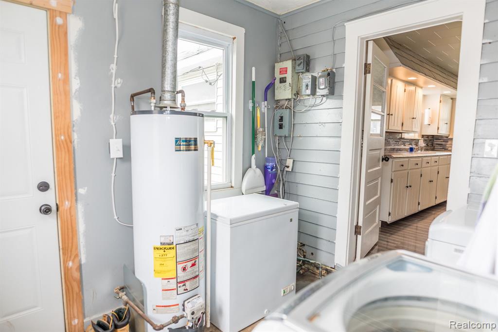 4247 VINE Street, Brown, MI 48416 — Photo 33