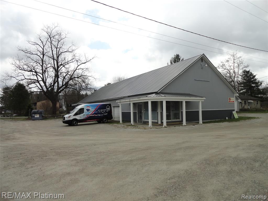 3552 Avon Street, Hartland, MI 48353 — Photo 22