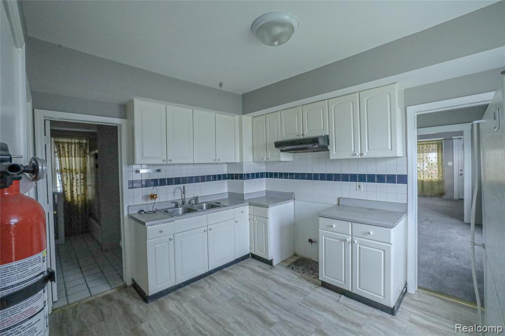 9507 Conant Street, Hamtramck, MI 48212 — Photo 31