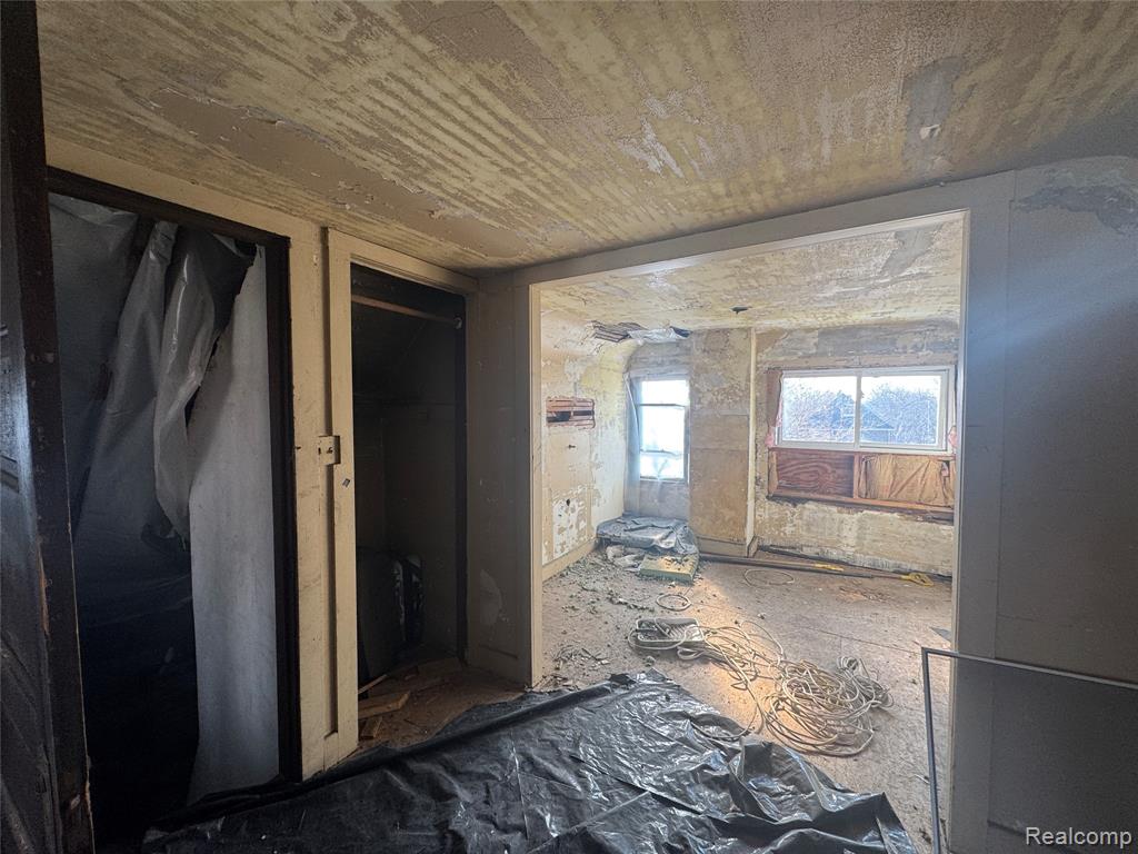 5865 Seneca Street, Detroit, MI 48213 — Photo 15
