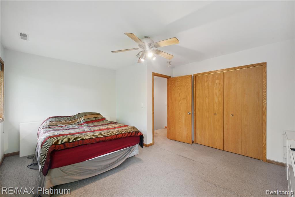 11520 WEIMAN Drive, Pinckney, MI 48169 — Photo 15