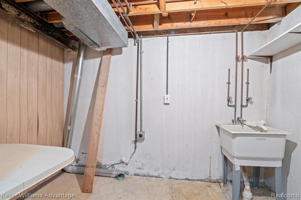 28663 LOWELL N, Southfield, MI 48076 — Photo 18