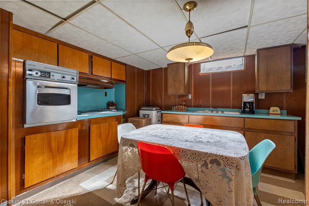 6450 N Lafayette Street, Dearborn Heights, MI 48127 — Photo 25