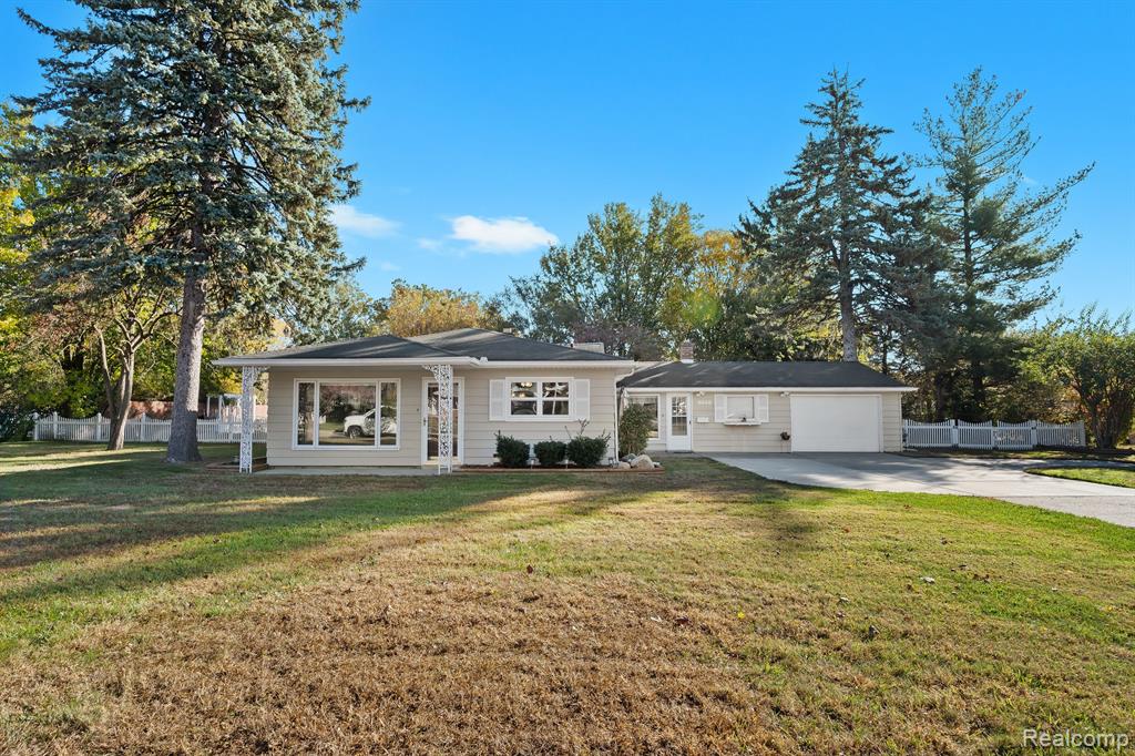 8946 OPORTO Street, Livonia, MI 48150 — front exterior