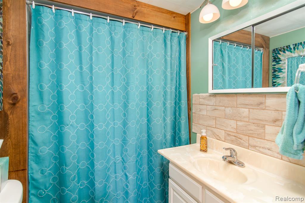 861 S LAKESIDE Drive, Michigan Center, MI 49254 — Photo 13