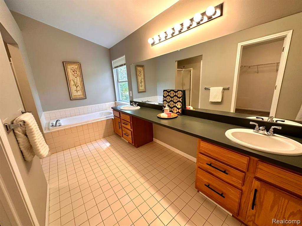 8676 W WALDEN Drive, Van Buren, MI 48111 — Photo 45