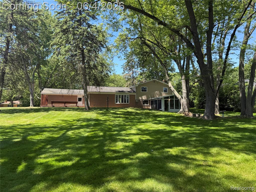 6382 Houghten Drive, Troy, MI 48098 — Photo 47