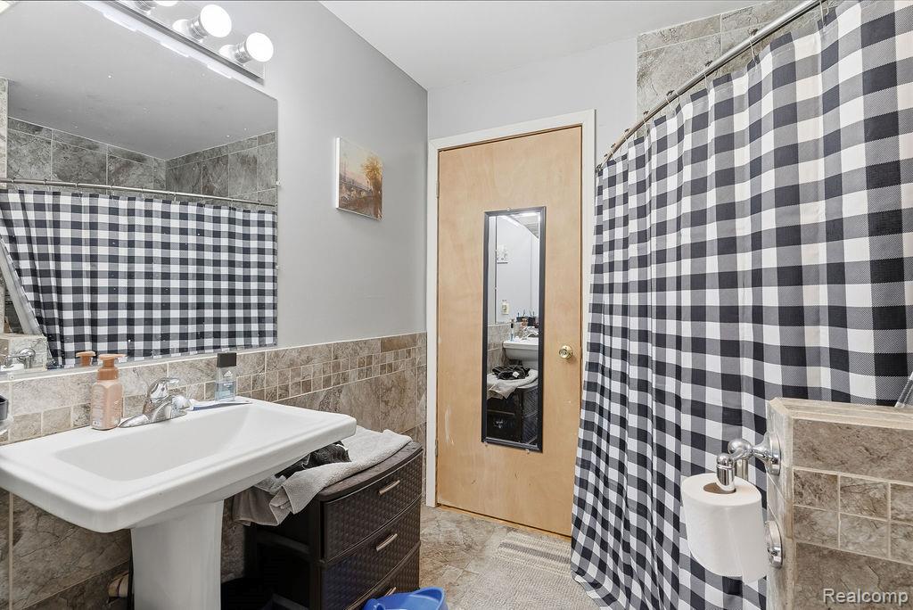 4830 Hurds Corner Road, Mayville Vlg, MI 48744 — Photo 13