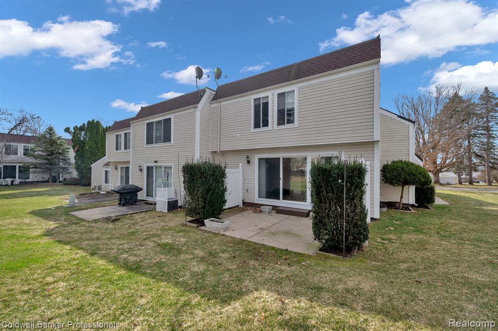 666 OXFORD OAKS Lane, 16-D, Oxford, MI 48371 — Photo 3