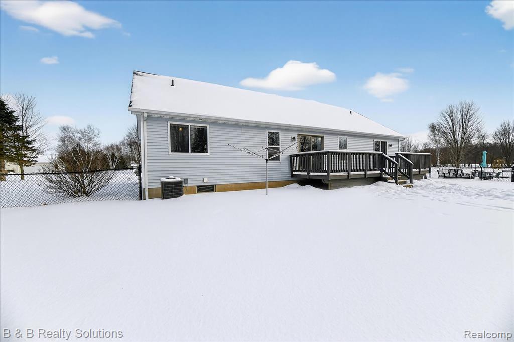 5769 Cobblestone Drive, North Branch, MI 48461 — Photo 39