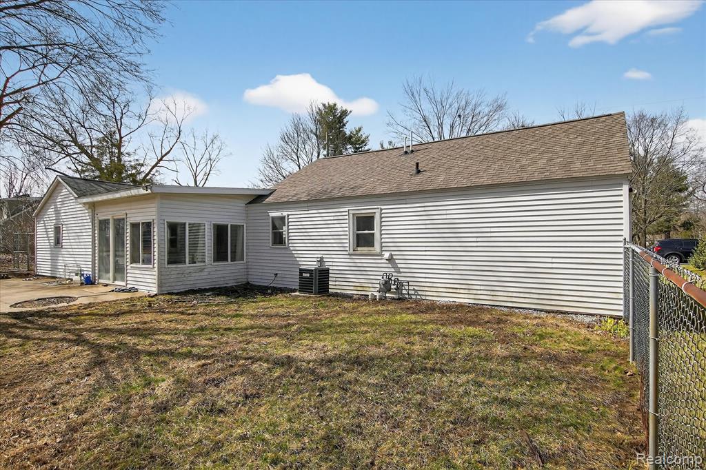 161 Bailey Drive, Adrian, MI 49221 — Photo 37