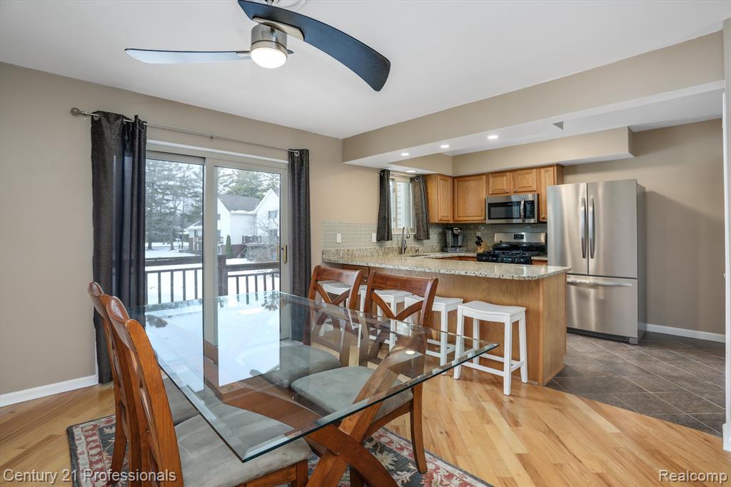 9077 BAVARIAN Court, Clarkston, MI 48348 — Photo 9