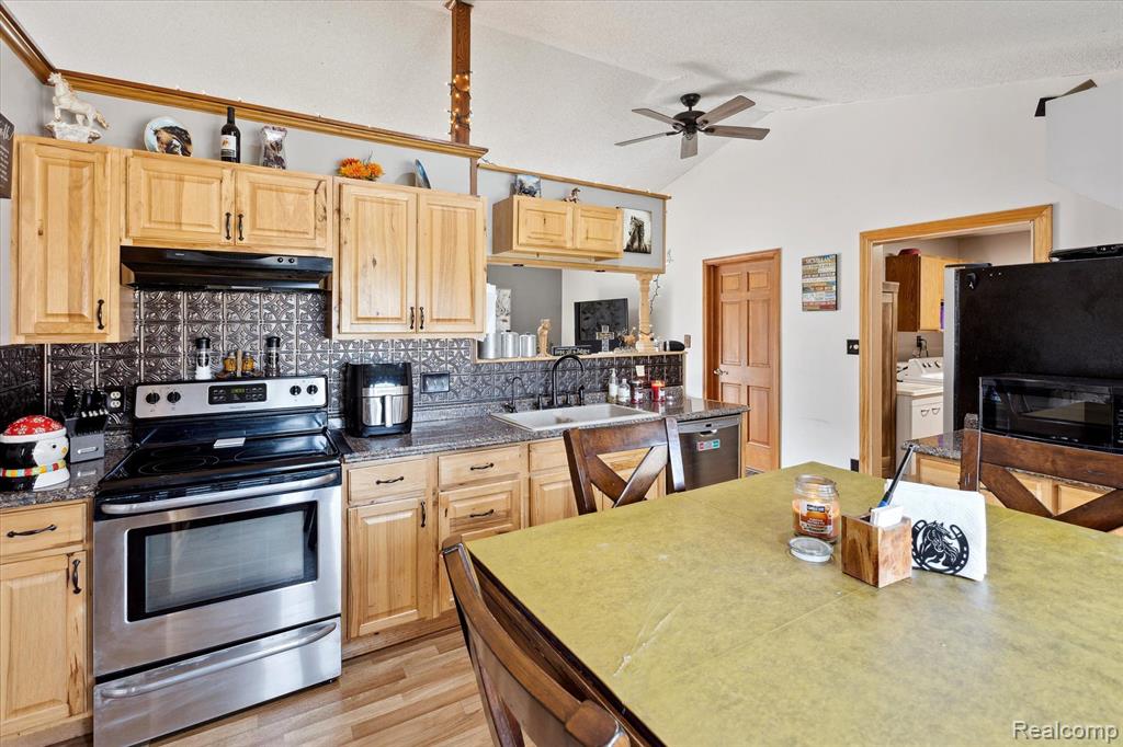 4163 N GALE Road, Davison, MI 48423 — Photo 13