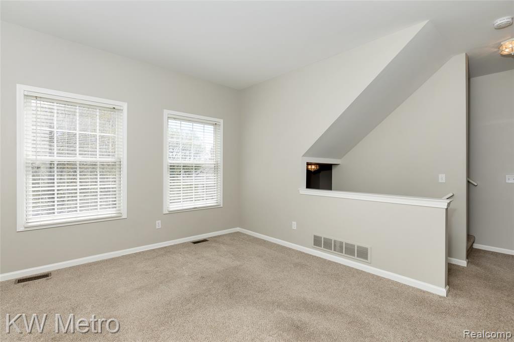 788 EAGLE Drive, Fenton, MI 48430 — Photo 4