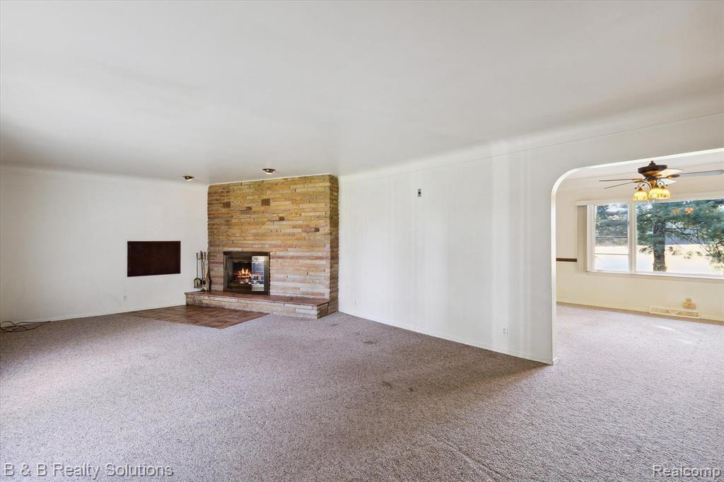5225 LAKE PLEASANT Road, North Branch, MI 48461 — Photo 7