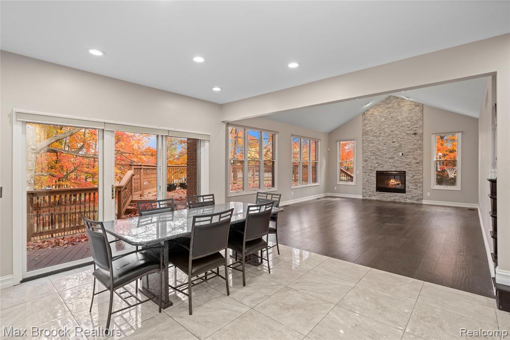 6986 Crosswell Drive, West Bloomfield, MI — Photo 19