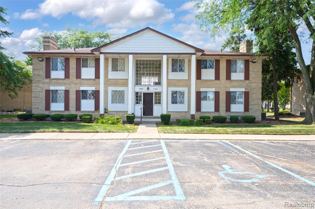 29289 Hayes Road, F-10, Warren, MI 48088
