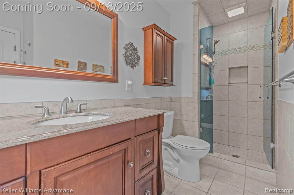 4921 Whitlow Court, Commerce Twp, MI 48382 — Photo 22