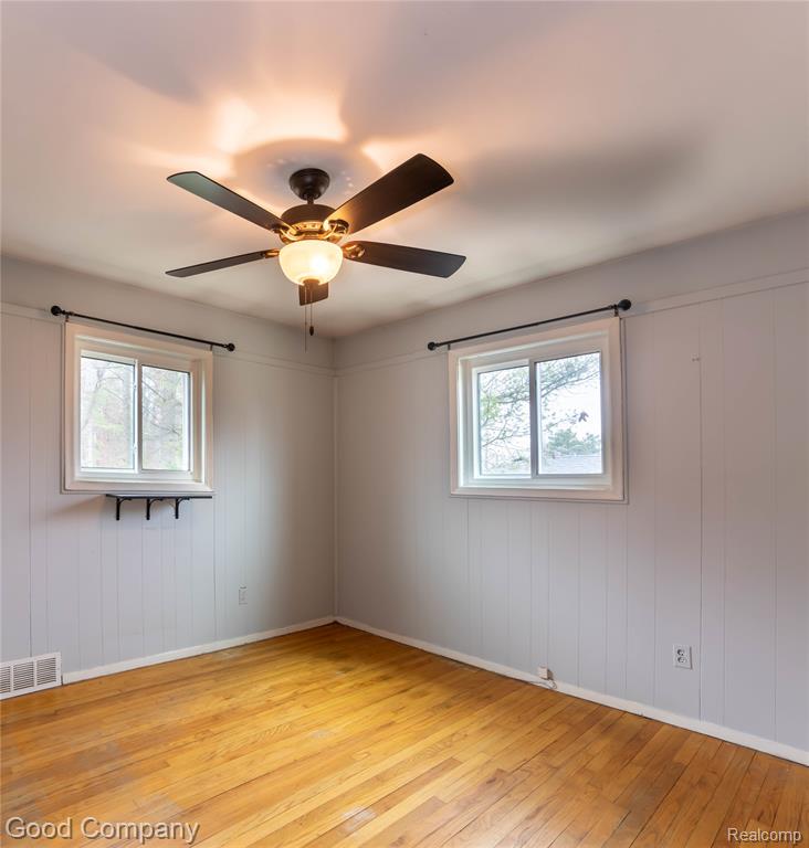 725 Duchess Street, Milford, MI 48381 — Photo 10