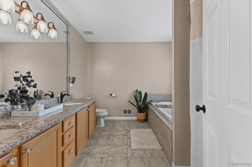 29818 Bradford Drive, New Hudson, MI 48165 — Photo 21