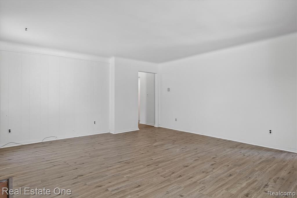 7420 Drexel Street, Dearborn Heights, MI 48127 — Photo 8