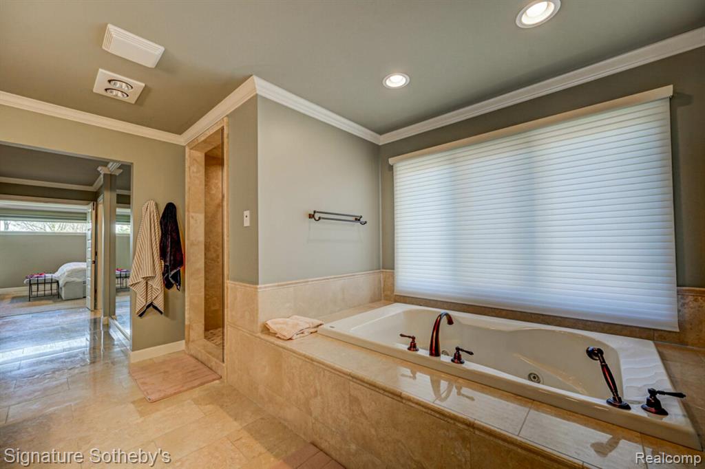 3225 Legacy Court, West Bloomfield, MI 48323 — Photo 48