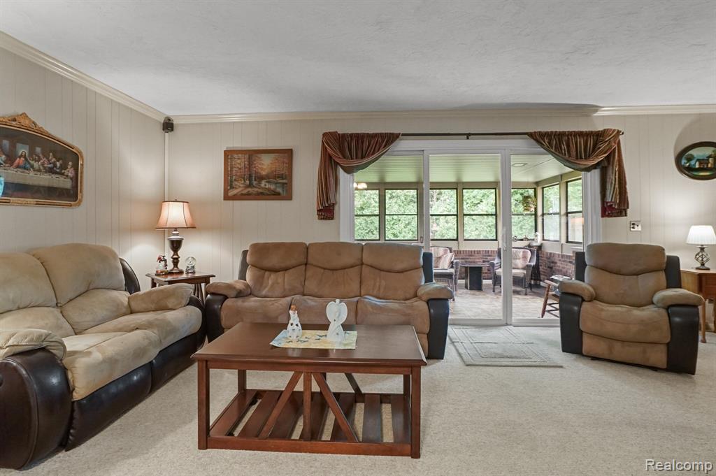 6989 Fredmoor Drive, Troy, MI 48098 — Photo 15