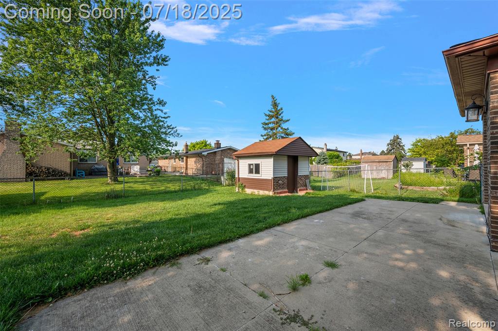 4152 Bloomfield Drive, Sterling Heights, MI 48310 — Photo 60