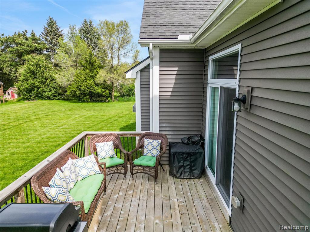 9139 LANNING Lane, Brighton, MI 48116 — Photo 28